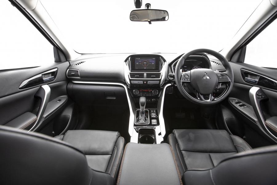 Торпедо Mitsubishi Eclipse Cross 2019 года  (ZA) (фото 21 из 32)